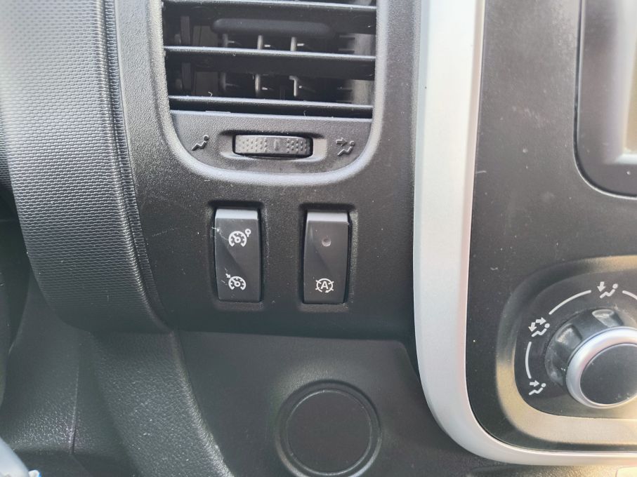 NOWA LOKALIZACJA Renault Trafic 2.0 dci LED Vision L2H1 120KM Navi Serwis Vat23% 20