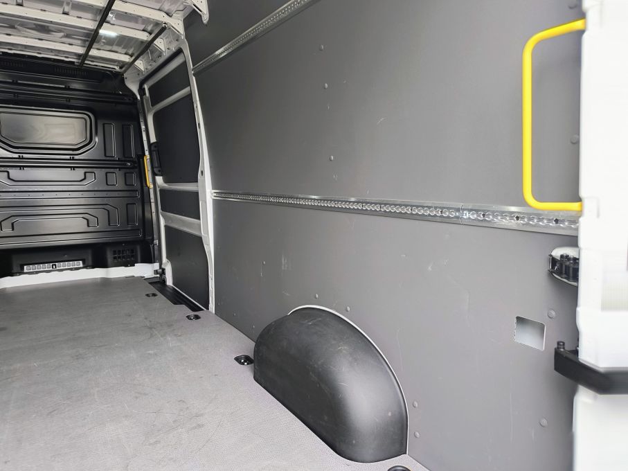 NOWA LOKALIZACJA Man TGE L4H2 jak Nowy 15.0000km przebieg Kamera  Vat23% 14
