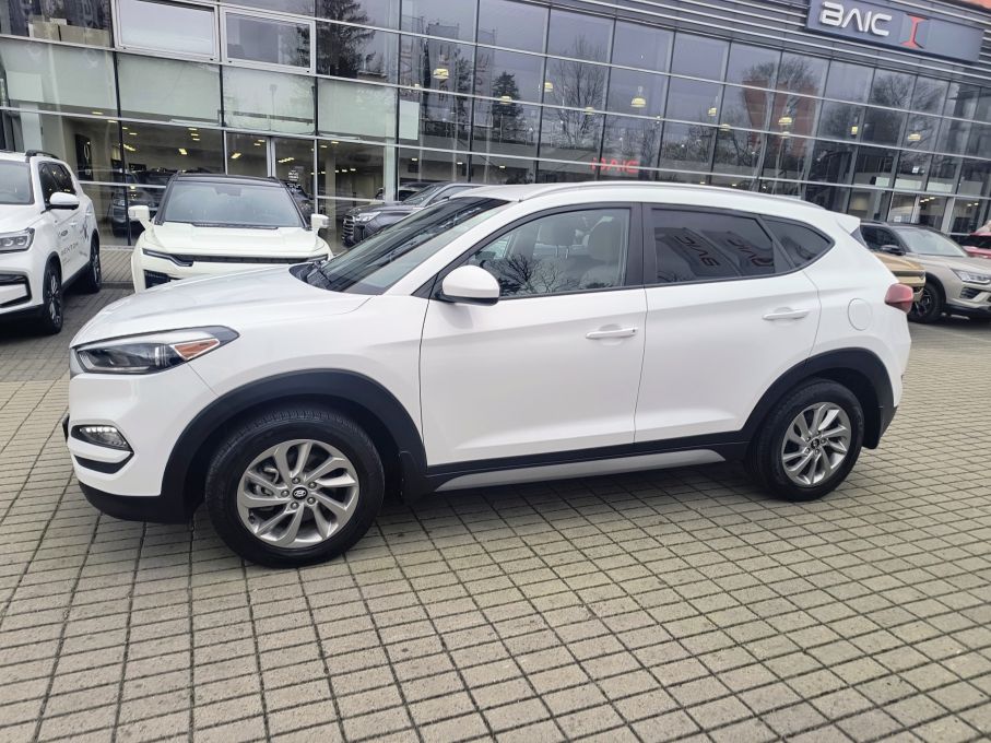 NOWA LOKALIZACJA Hyundai Tucson 2.0 Benzyna 4x4 Automat Niski Przebieg 3