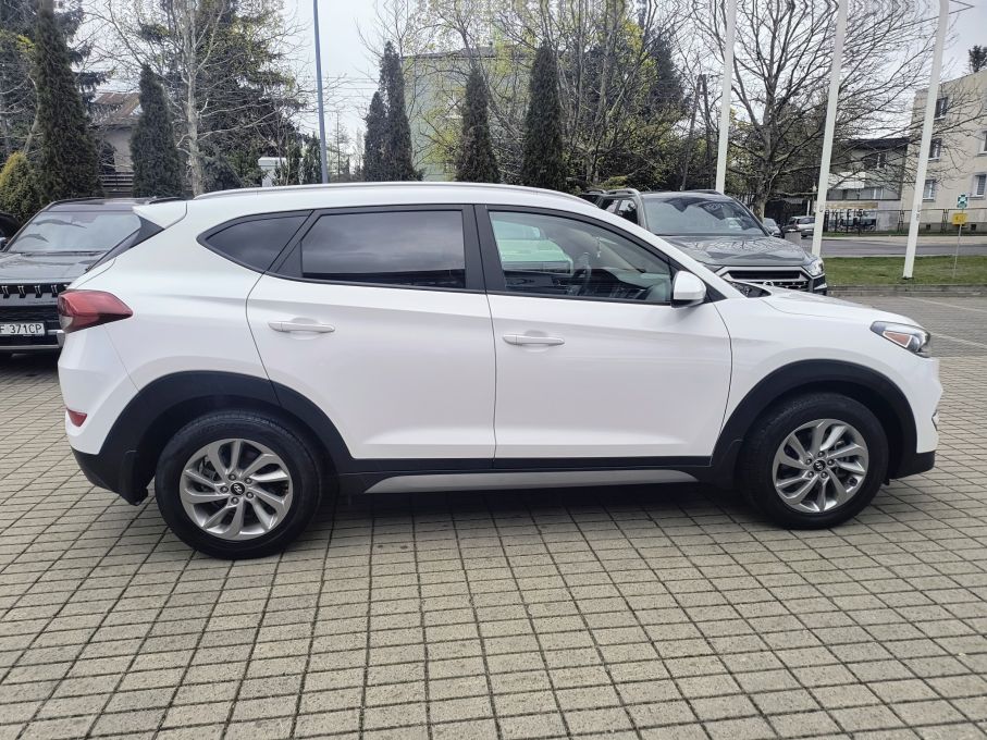 NOWA LOKALIZACJA Hyundai Tucson 2.0 Benzyna 4x4 Automat Niski Przebieg 7