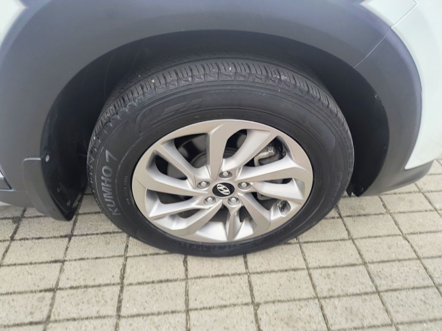 NOWA LOKALIZACJA Hyundai Tucson 2.0 Benzyna 4x4 Automat Niski Przebieg 11