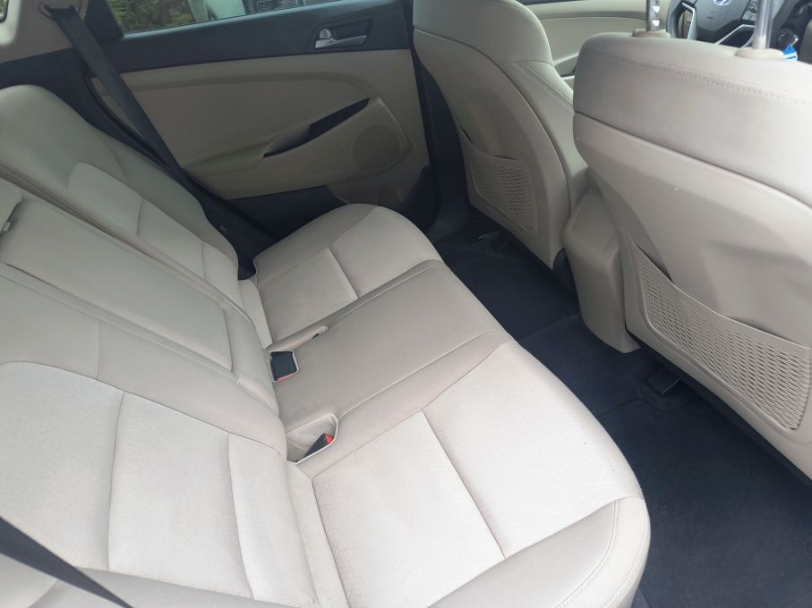 NOWA LOKALIZACJA Hyundai Tucson 2.0 Benzyna 4x4 Automat Niski Przebieg 22