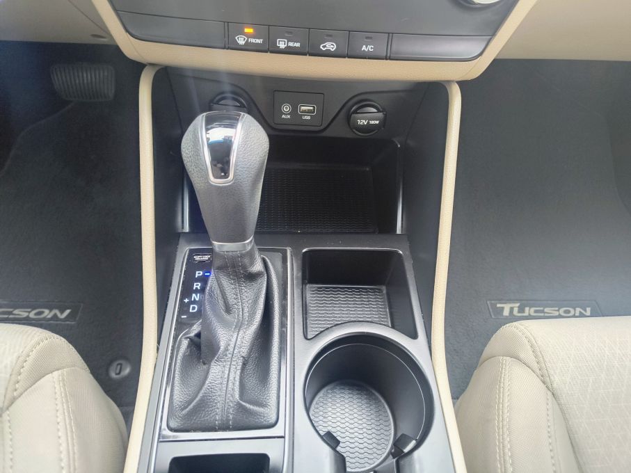 NOWA LOKALIZACJA Hyundai Tucson 2.0 Benzyna 4x4 Automat Niski Przebieg 24