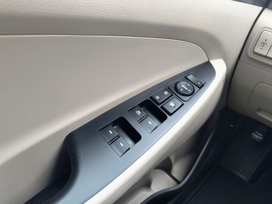 NOWA LOKALIZACJA Hyundai Tucson 2.0 Benzyna 4x4 Automat Niski Przebieg 25