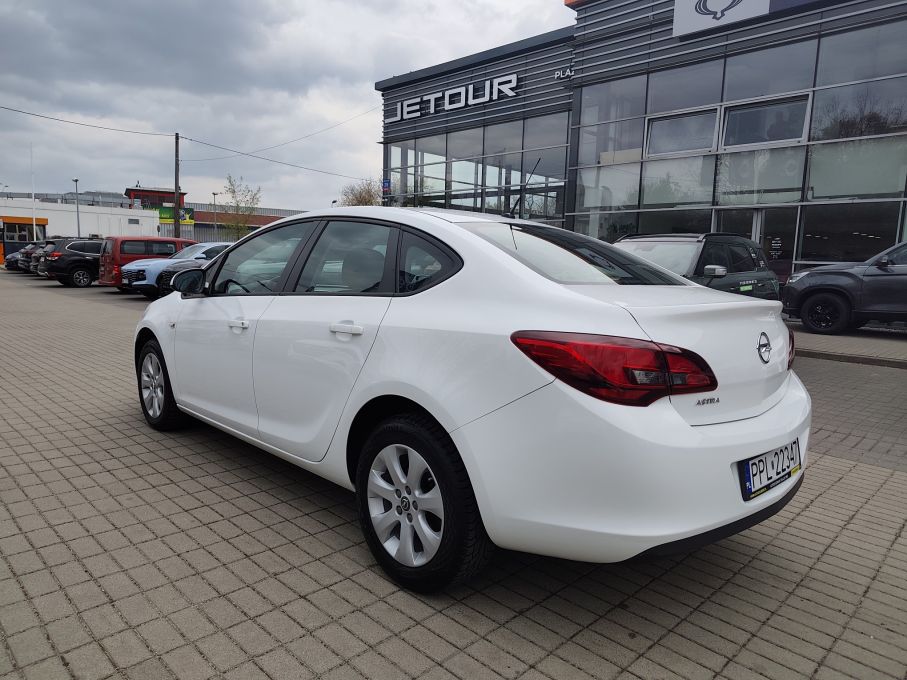 NOWA LOKALIZACJA Opel Astra IV 1.6 115KM Salon PL Niski Przebieg rej. 2019 4