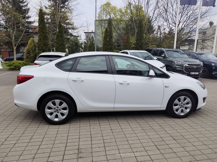 NOWA LOKALIZACJA Opel Astra IV 1.6 115KM Salon PL Niski Przebieg rej. 2019 7