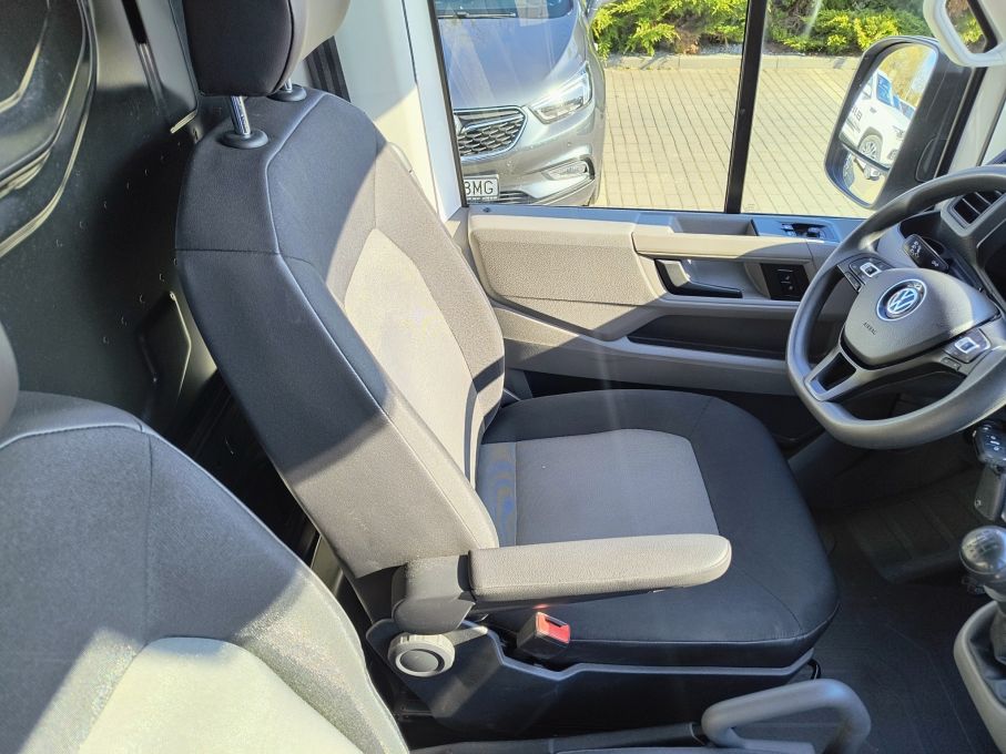 NOWA LOKALIZACJA VW Crafter 2.0 tdi L3H2 Niski Przebieg Vat23% 17