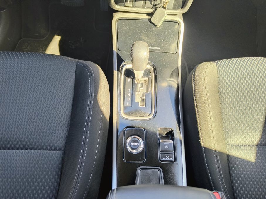 NOWA LOKALIZACJA Mitsubishi Outlander 2.0 benzyna Automat 7 osobowy Salon 20