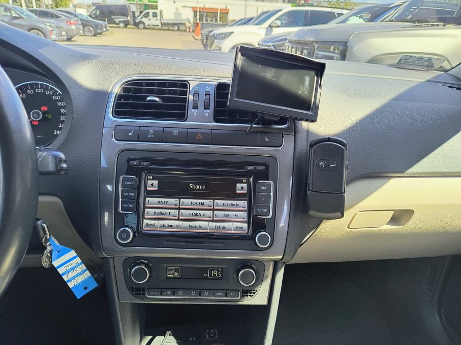 NOWA LOKALIZACJA Vw Polo 1.6 tdci Automat Niski Przebieg Salon PL 20