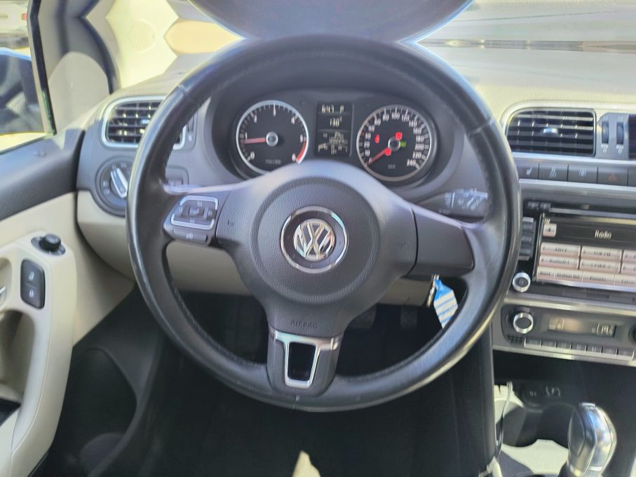 NOWA LOKALIZACJA Vw Polo 1.6 tdci Automat Niski Przebieg Salon PL 21
