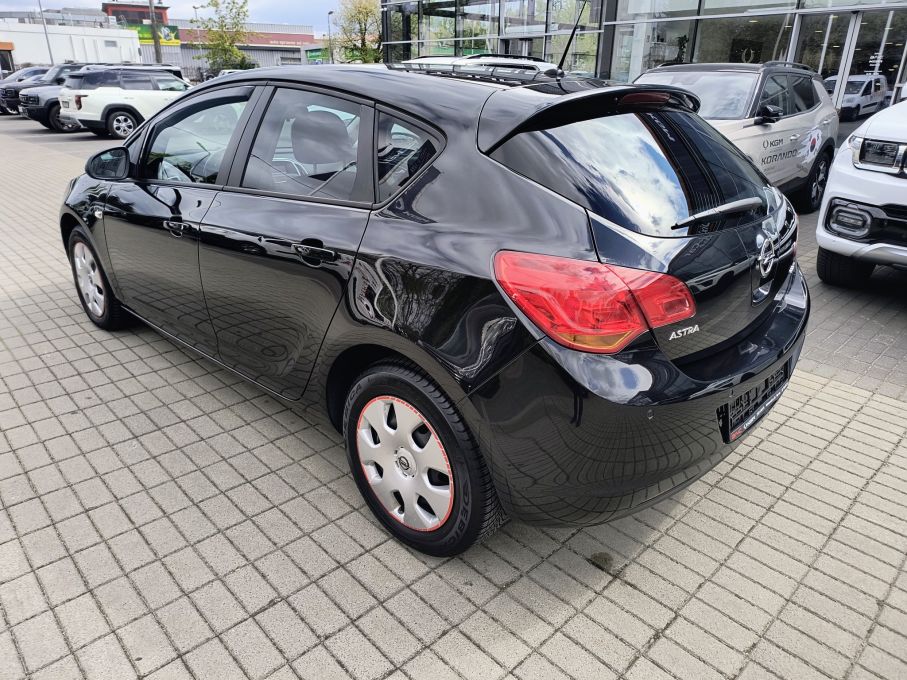 NOWA LOKALIZACJA Opel Astra 1.4 100KM Doinwestowana Serwis Gwarancja 8