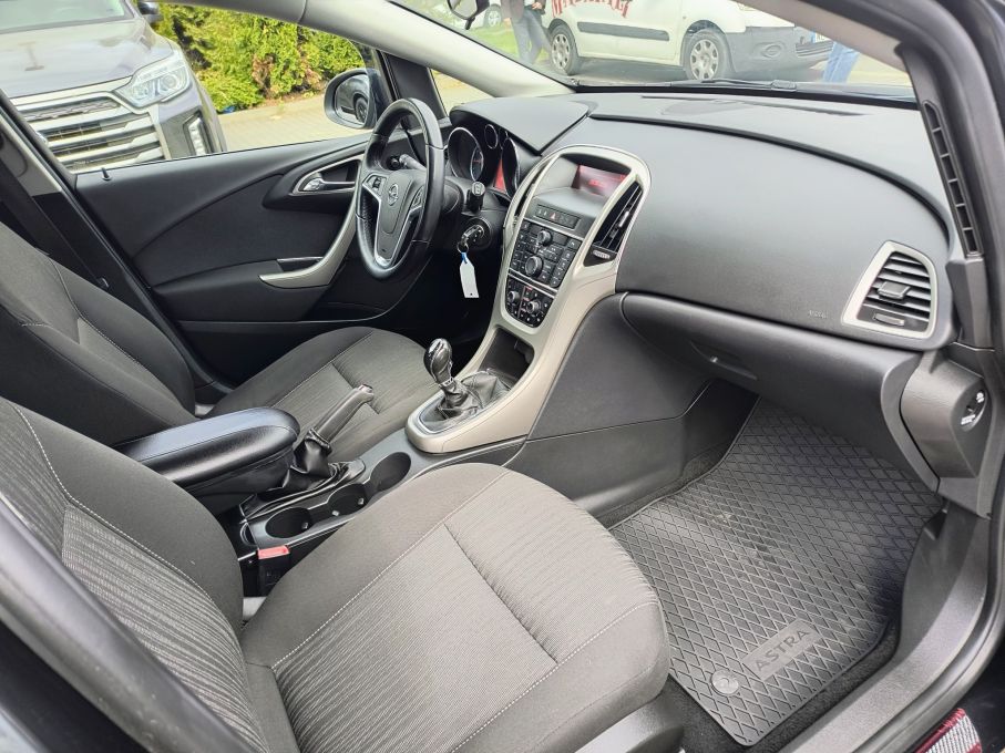 NOWA LOKALIZACJA Opel Astra 1.4 100KM Doinwestowana Serwis Gwarancja 12