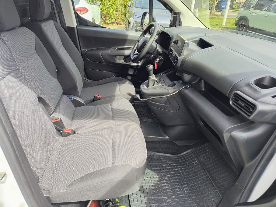 NOWA LOKALIZACJA Citroen Berlingo 1.5 HDI 102KM XL 2xdrzwi Gwarancja Vat23% 13