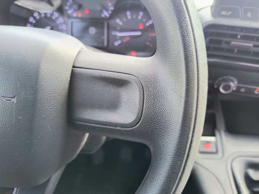 NOWA LOKALIZACJA Citroen Berlingo 1.5 HDI 102KM XL 2xdrzwi Gwarancja Vat23% 19