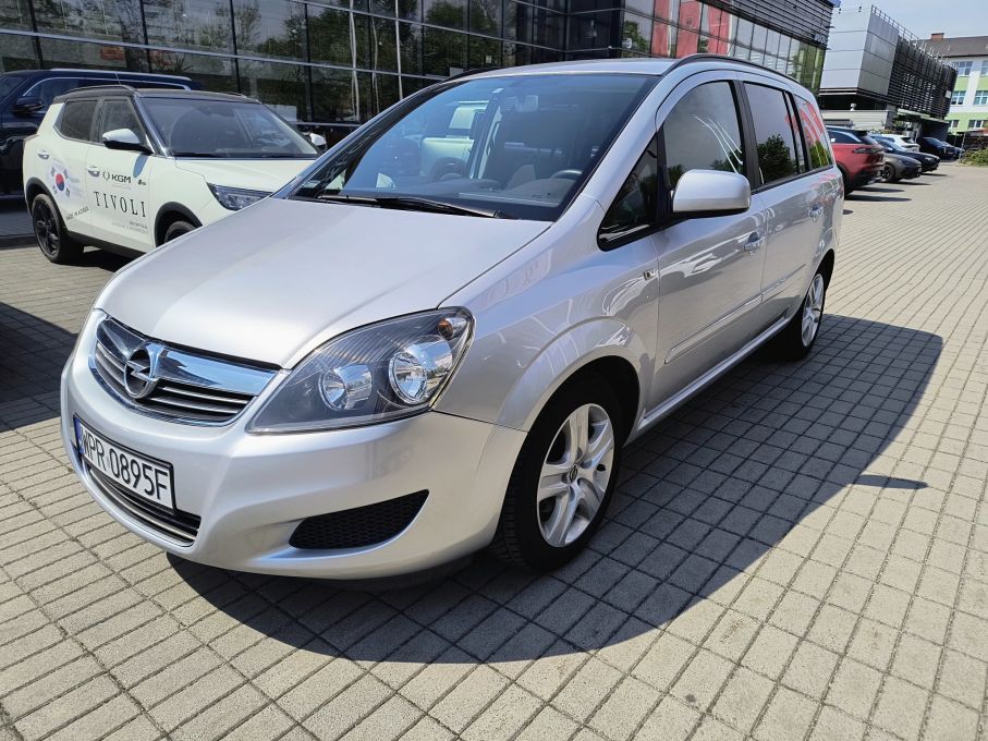 Opel Zafira B 1.6 115 KM  7 osobowy 2