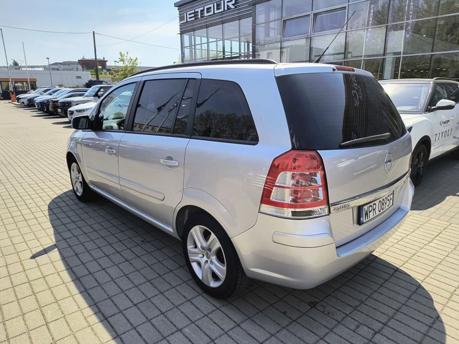 Opel Zafira B 1.6 115 KM  7 osobowy 4