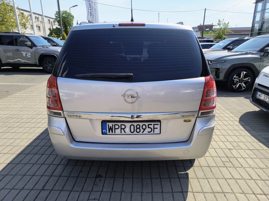 Opel Zafira B 1.6 115 KM  7 osobowy 5