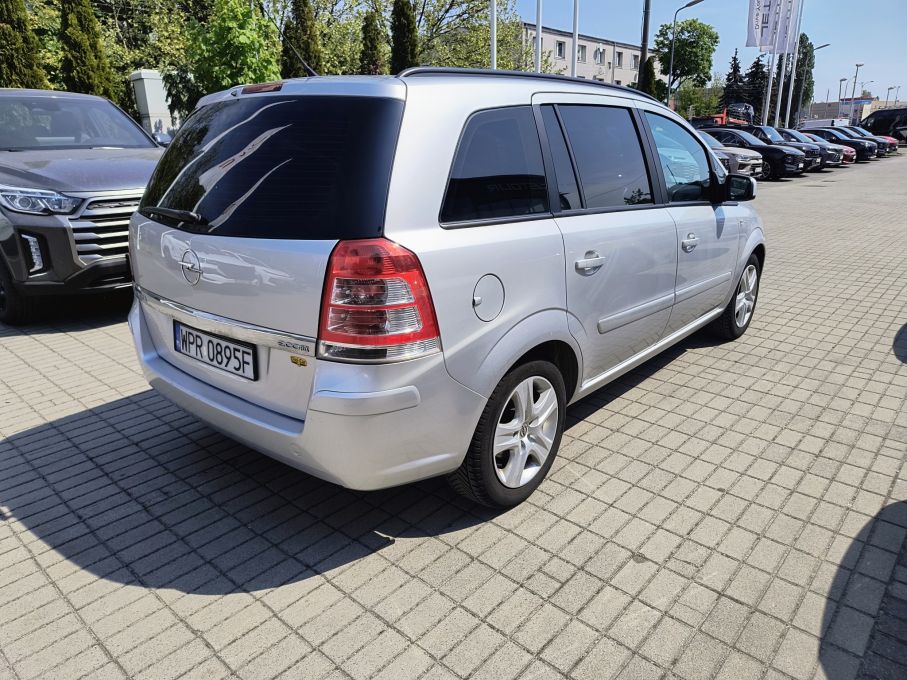 Opel Zafira B 1.6 115 KM  7 osobowy 6