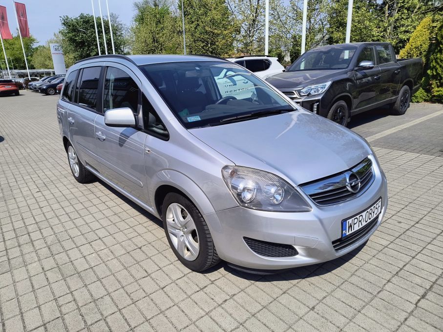 Opel Zafira B 1.6 115 KM  7 osobowy 8