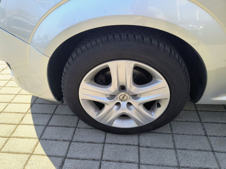 Opel Zafira B 1.6 115 KM  7 osobowy 10