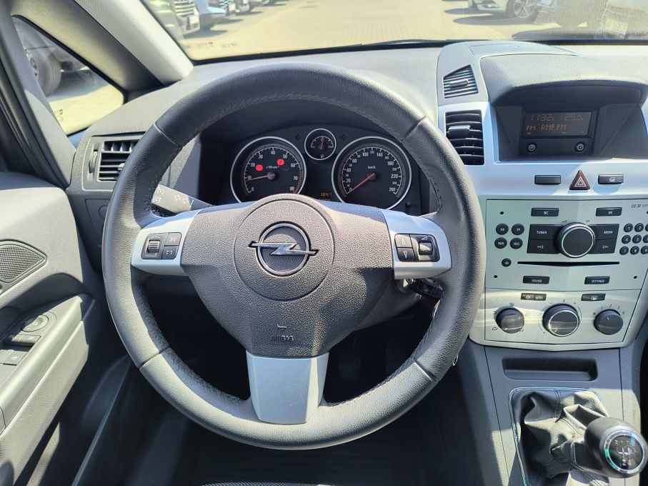 Opel Zafira B 1.6 115 KM  7 osobowy 20