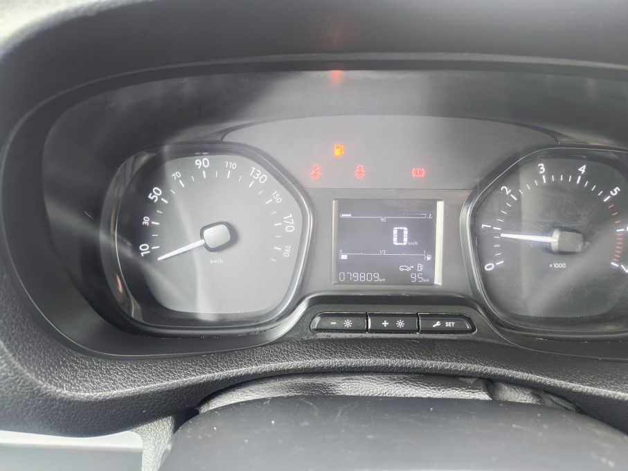 Opel Vivaro C Extra Long 1,5 CDTI 102KM, 2xDrzwi, Kamera , Vat23% 17