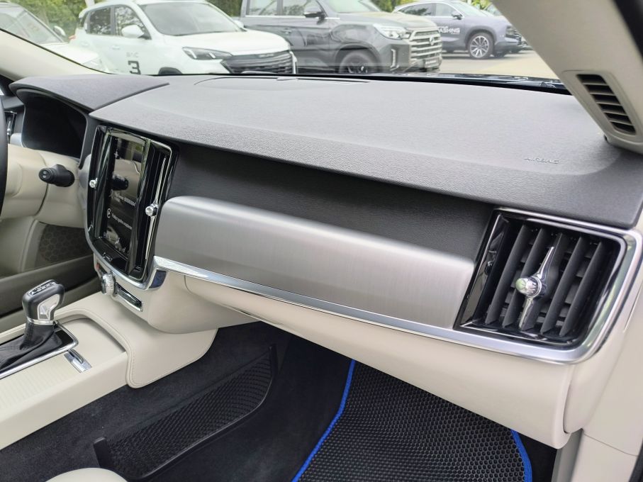 Nowa Lokalizacja VOLVO V90 2.0 D4 Salon Bezwypadkowy Doinwestowany 17