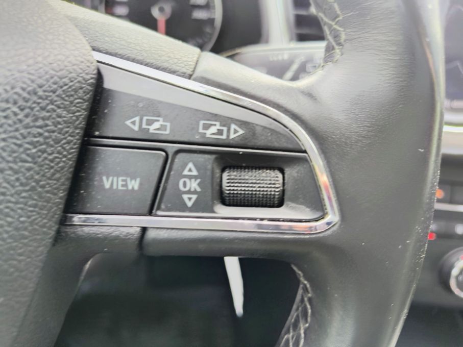 Seat Leon 1,6 TDI 115KM STYLE  Kombi, Salon PL 23