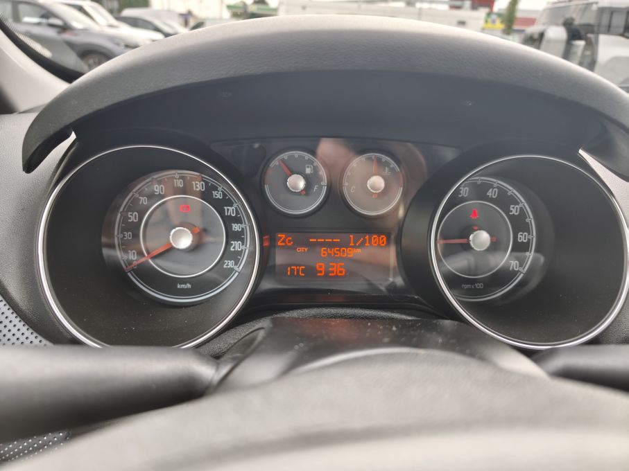 NOWA LOKALIZACJA Fiat Punto Evo 1.4 8v Niski Przebieg Jak Nowy Salon PL 11