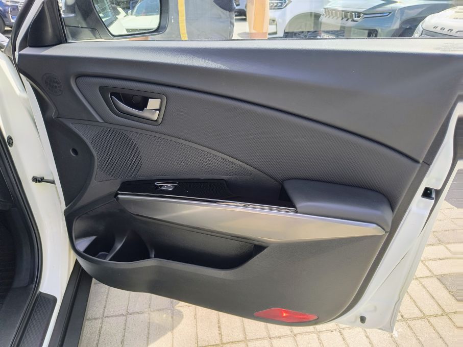 NOWA LOKALIZACJA SsangYong Tivoli 1.5 163KM rej 2023rok  Gaz LPG Salon PL 16