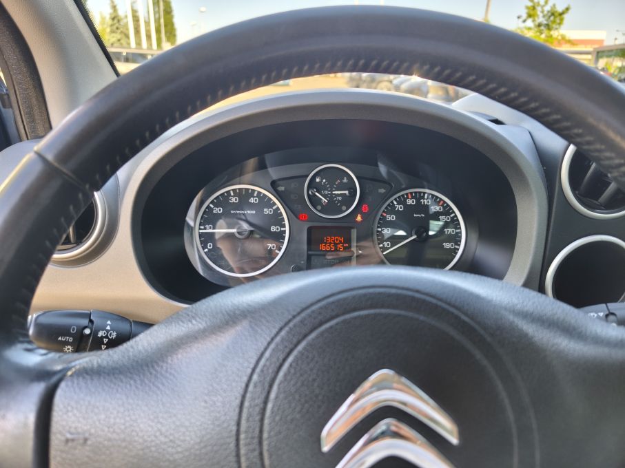 NOWA LOKALIZACJA Citroen Berlingo Multispace Climatronic Kamera Salon PL 15