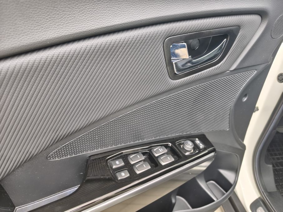NOWA LOKALIZACJA SsangYong KGM Tivoli Grand QUARTZ 1,5 Turbo 163KM Automat  Salon PL 16