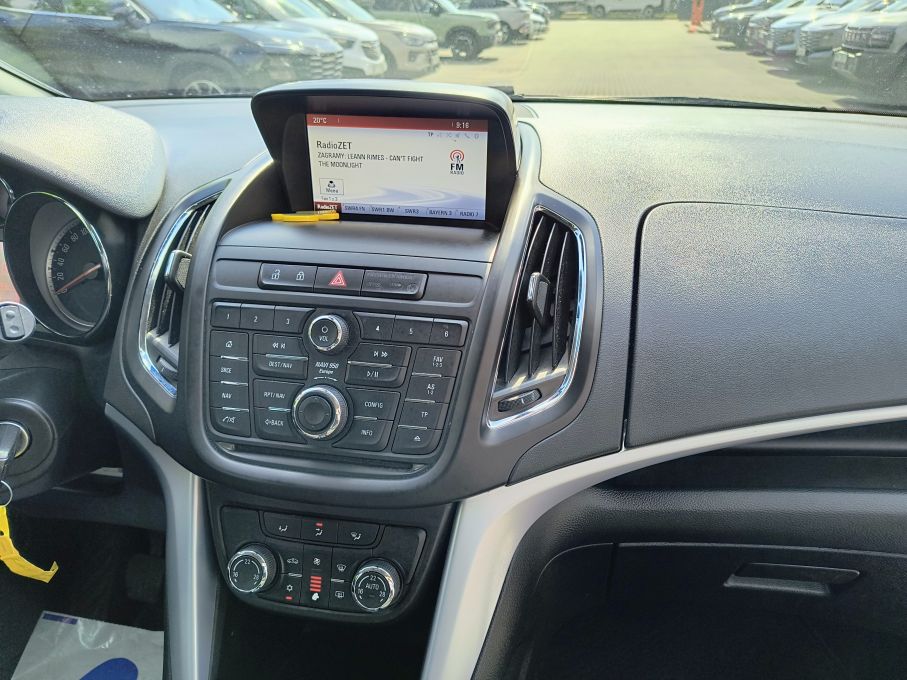 NOWA LOKALIZACJA Opel Zafira C 1.4T 140KM Navi Serwis Gwarancja 17
