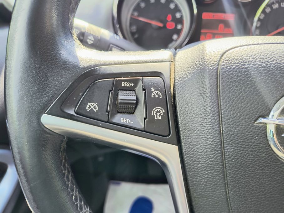 NOWA LOKALIZACJA Opel Zafira C 1.4T 140KM Navi Serwis Gwarancja 22