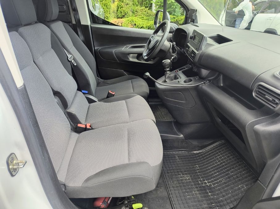 Opel Combo 1.5cdti XL 2xdrzwi Niski Przebieg  Vat23% 11