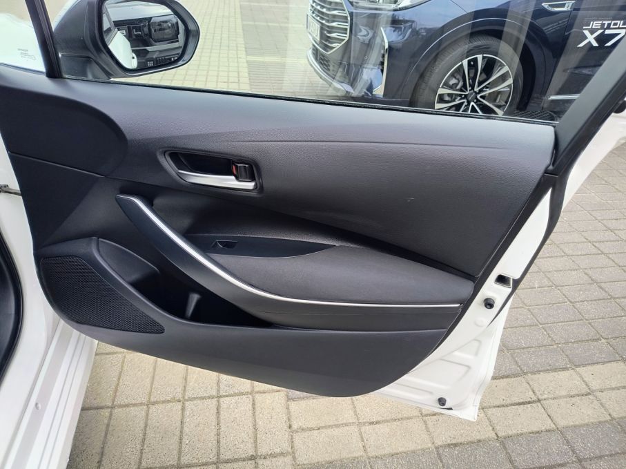 NOWA LOKALIZACJA Toyota Corolla 1.8 Hybryda + instalacja LPG Salon PL Vat23% 18