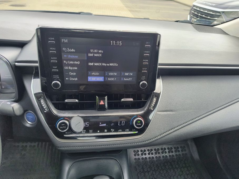 NOWA LOKALIZACJA Toyota Corolla 1.8 Hybryda + instalacja LPG Salon PL Vat23% 22