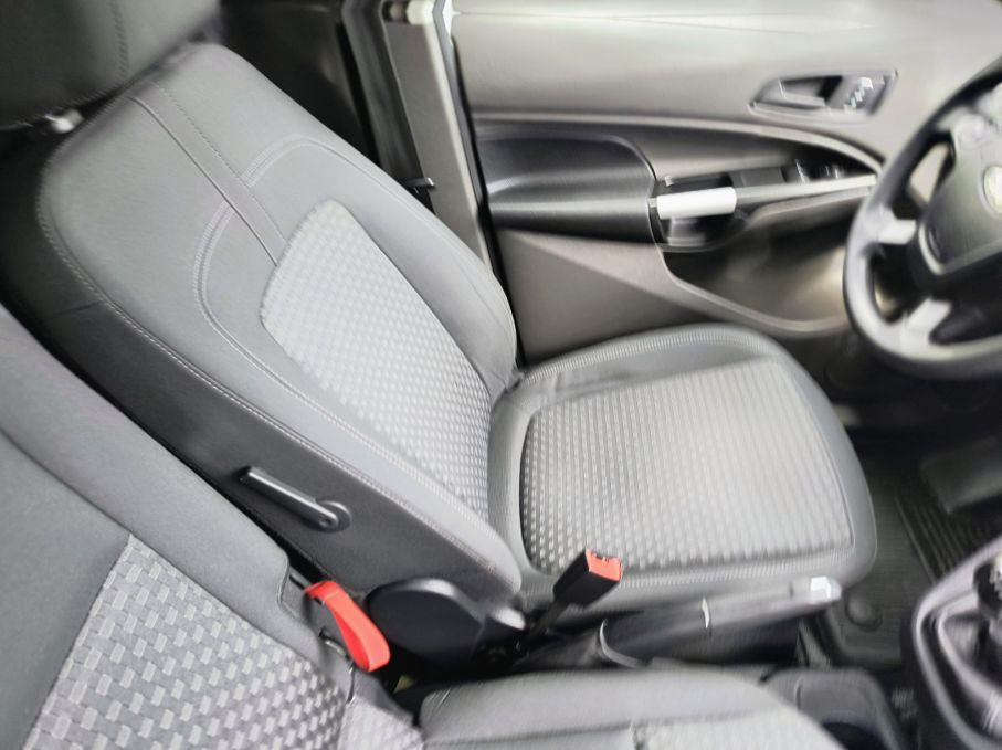 FORD TRANSIT CONNECT 1,5 ECOBLUE MAXI 17
