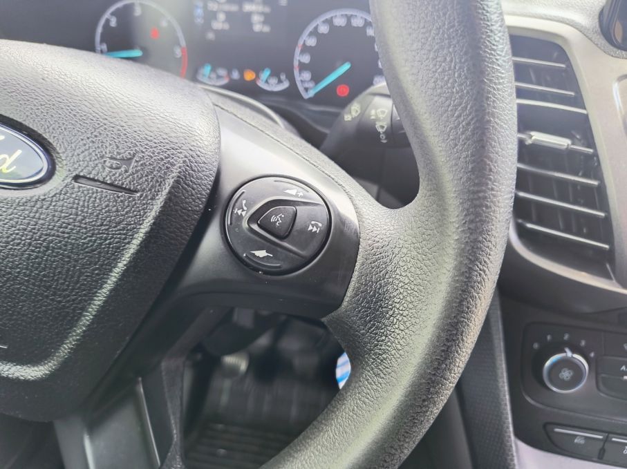 FORD TRANSIT CONNECT 1,5 ECOBLUE MAXI 23