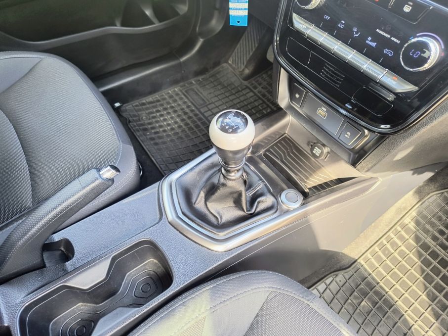 NOWA LOKALIZACJA Ssang Yong KGM Tivoli 1.5T 163KM Serwis Gwarancja Niski Przebieg 15