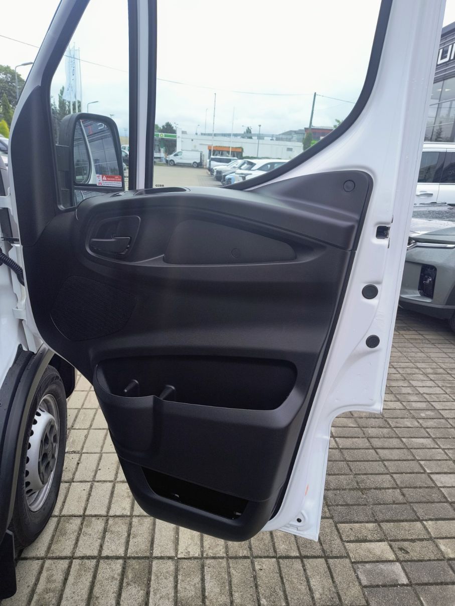 NOWA LOKALIZACJA Iveco 35S16 L4H2 Maxi niski przebieg Vat23% 19