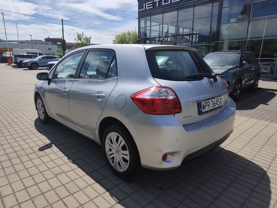 NOWA LOKALIZACJA Toyota Auris 1.6 benzyna 132KM Niski Przebieg  7