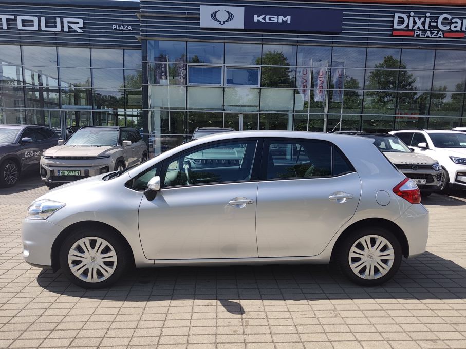 NOWA LOKALIZACJA Toyota Auris 1.6 benzyna 132KM Niski Przebieg  8