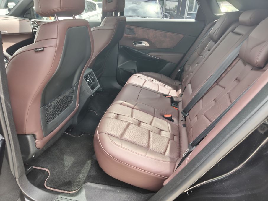 NOWA LOKALIZACJA DS7 CROSSBACK 1,6 T 225 KM LA PREMIERE 8