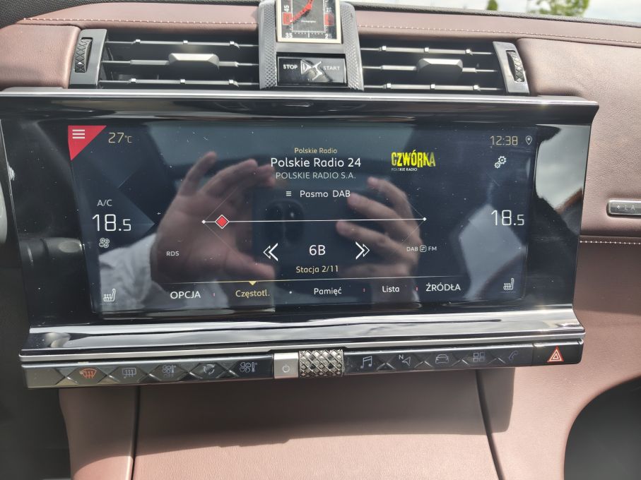NOWA LOKALIZACJA DS7 CROSSBACK 1,6 T 225 KM LA PREMIERE 18