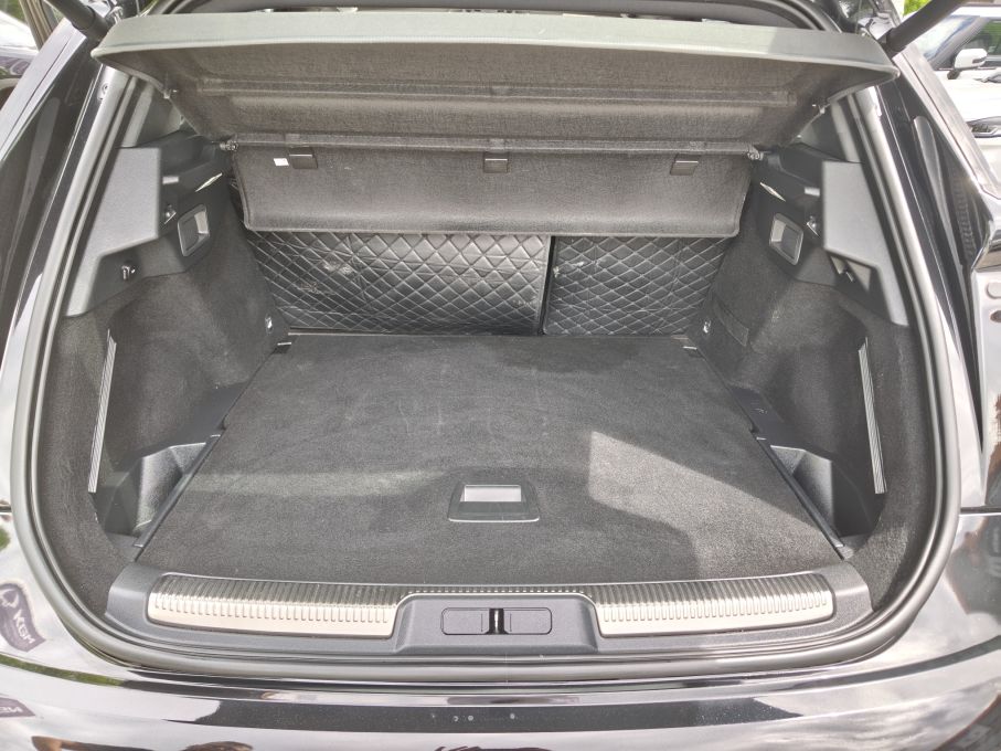 NOWA LOKALIZACJA DS7 CROSSBACK 1,6 T 225 KM LA PREMIERE 23