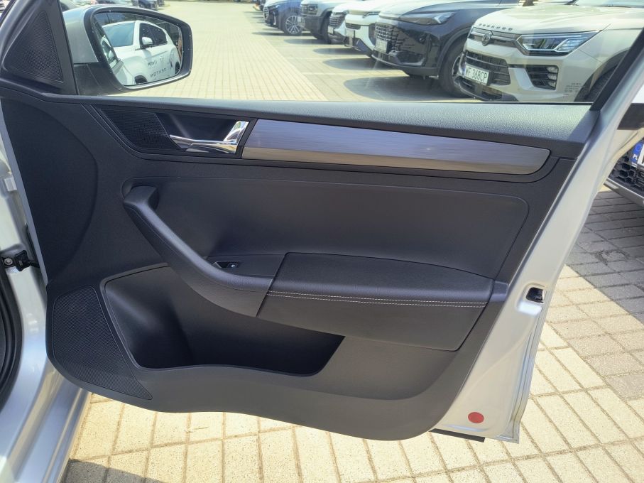 NOWA LOKALIZACJA Skoda Rapid 1.0 TSI DSG-automat Style Navi Kamera Xenon Salon PL 19