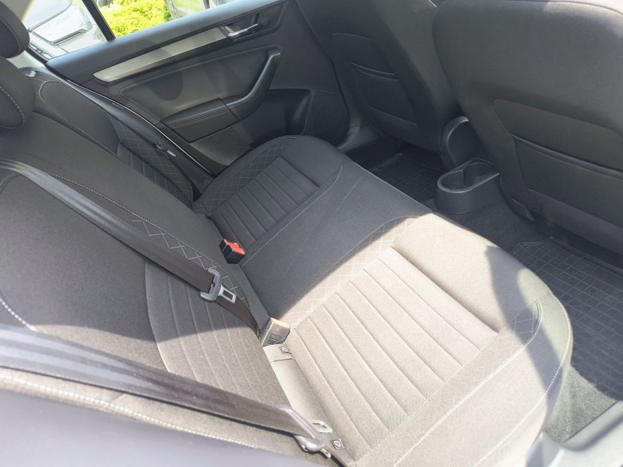 NOWA LOKALIZACJA Skoda Rapid 1.0 TSI DSG-automat Style Navi Kamera Xenon Salon PL 20