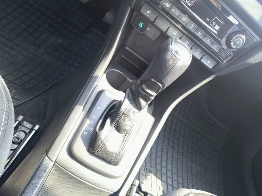 NOWA LOKALIZACJA Skoda Rapid 1.0 TSI DSG-automat Style Navi Kamera Xenon Salon PL 23