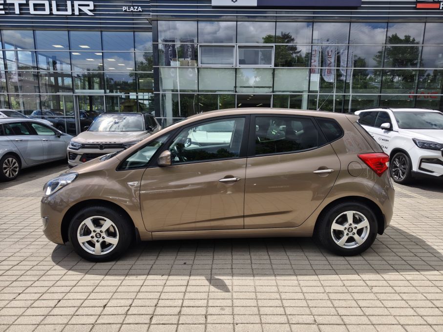 Hyundai IX20 1,6 benzyna 125KM, Salon PL, niski przebieg 9